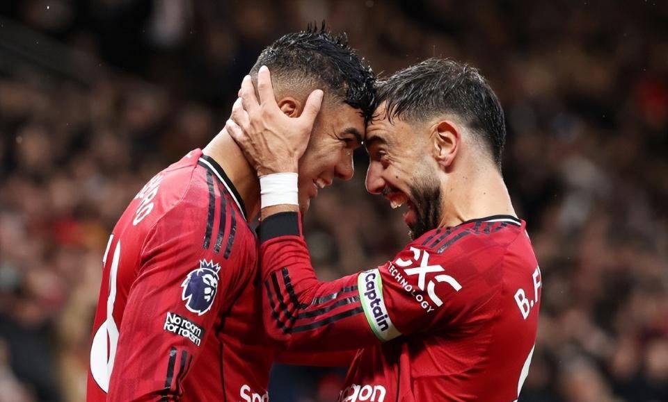 更衣室的控 更衣室的控