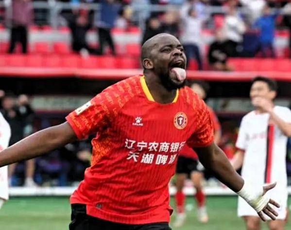 辽宁铁人, 球的小胜 辽宁铁人, 球的小胜