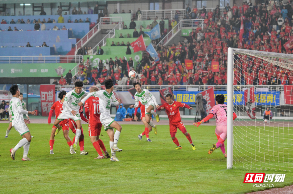 内接球后, 记者, 扳平比分